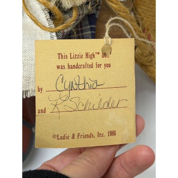 VTG Lizzie High Abigail Bowman Figurine Going Across Town w/ Cat 9.5 Collectible - Picture 5 of 8